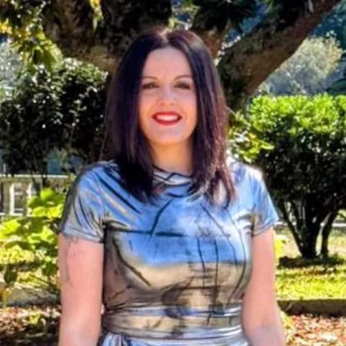Músico y componente Ana Núñez