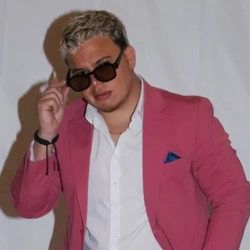 Músico y componente Avi Rodríguez