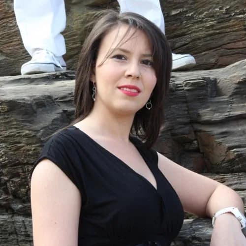 Músico y componente Clara Oliveros Férnandez