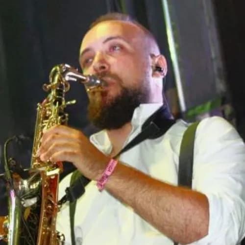 Músico y componente Diego Esteban Moral