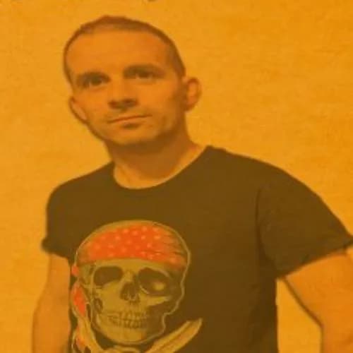 Músico y componente Diego García