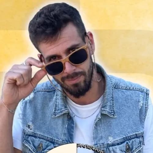 Músico y componente Héctor Bordón
