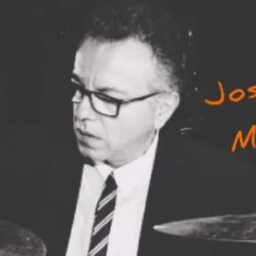 Músico y componente Jose Ángel Montero