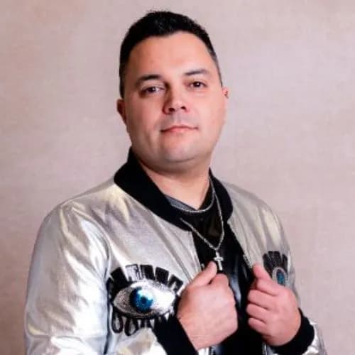 Músico y componente Jose María Brea