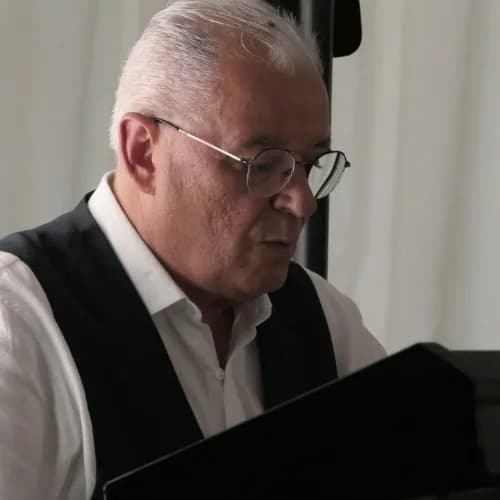 Músico y componente Jose Ramón Alonso