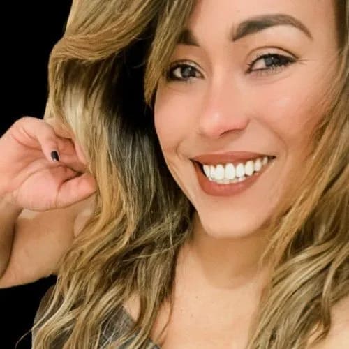 Músico y componente Kaline Rodrigues
