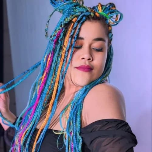 Músico y componente Khäy Àkyras