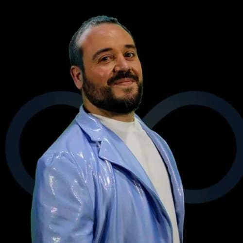 Músico y componente Luis D. Castellanos
