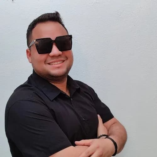 Músico y componente Luis Miguel Castro