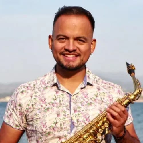 Músico y componente Narayan Corrioso