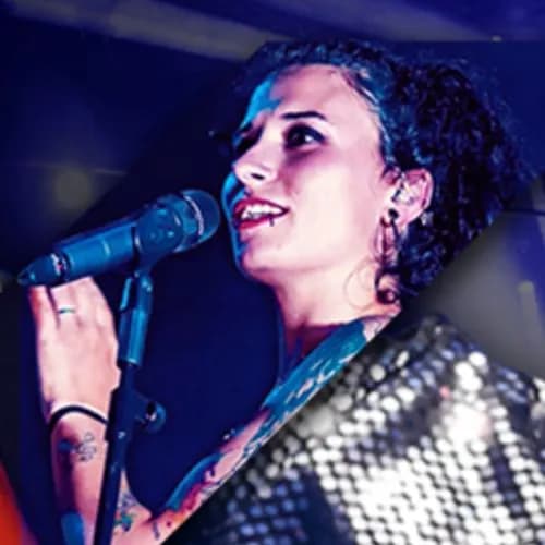 Músico y componente Noelia Herrera