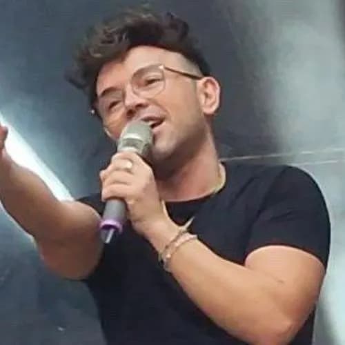 Músico y componente Oscar Parente Méndez