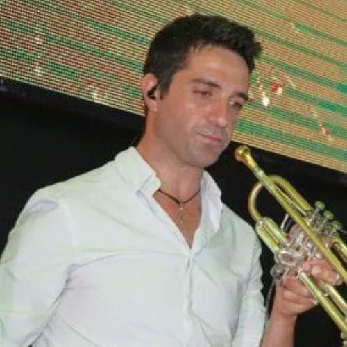 Músico y componente Ruben Cerqueira Prado