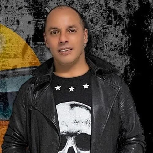 Músico y componente Vicen Canario
