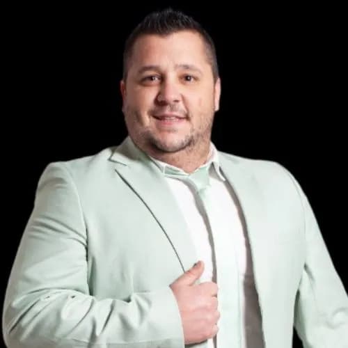 Músico y componente Marcos Cernadas
